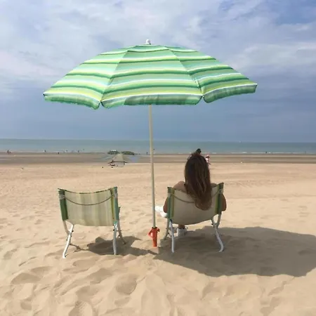 Parnasse With A Location Appartamento Koksijde